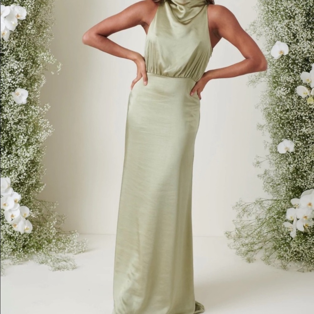 NWT Bridesmaids or wedding guest dress. Size is UK 6 and UK 4